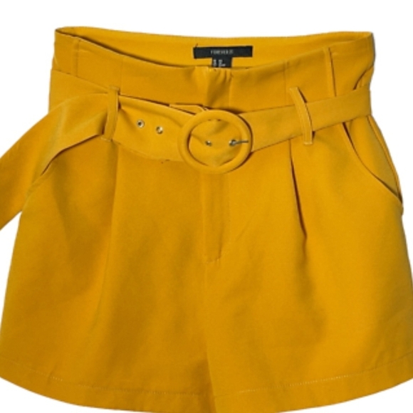 Forever 21 Women's Yellow Belted Shorts - Picture 1 of 5